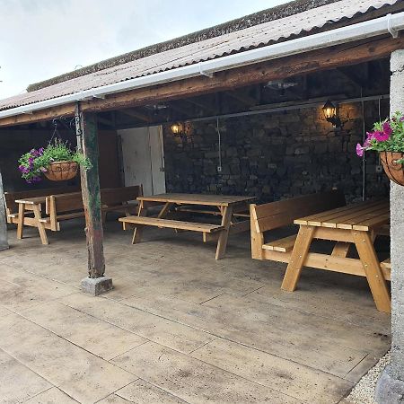 Gordon'S Guesthouse Loughrea ภายนอก รูปภาพ