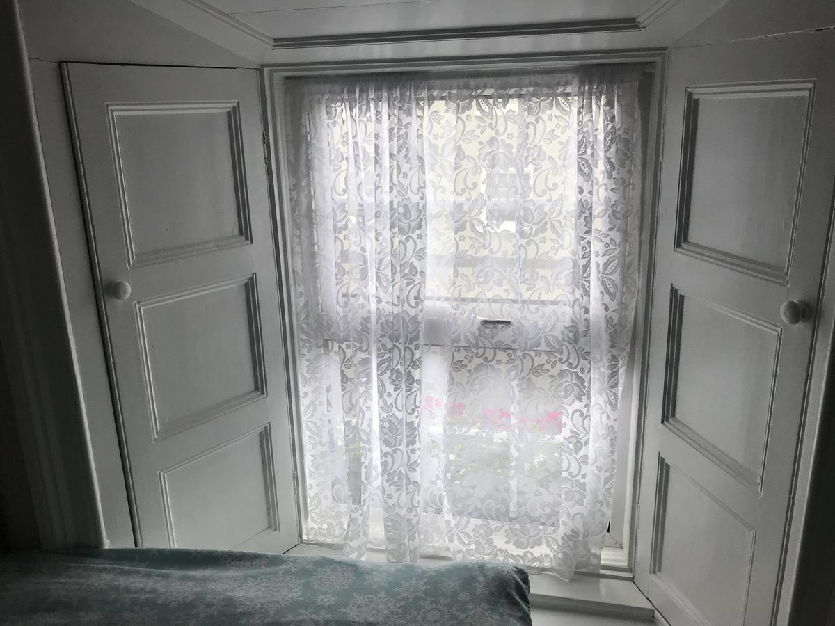 Gordon'S Guesthouse Loughrea ภายนอก รูปภาพ